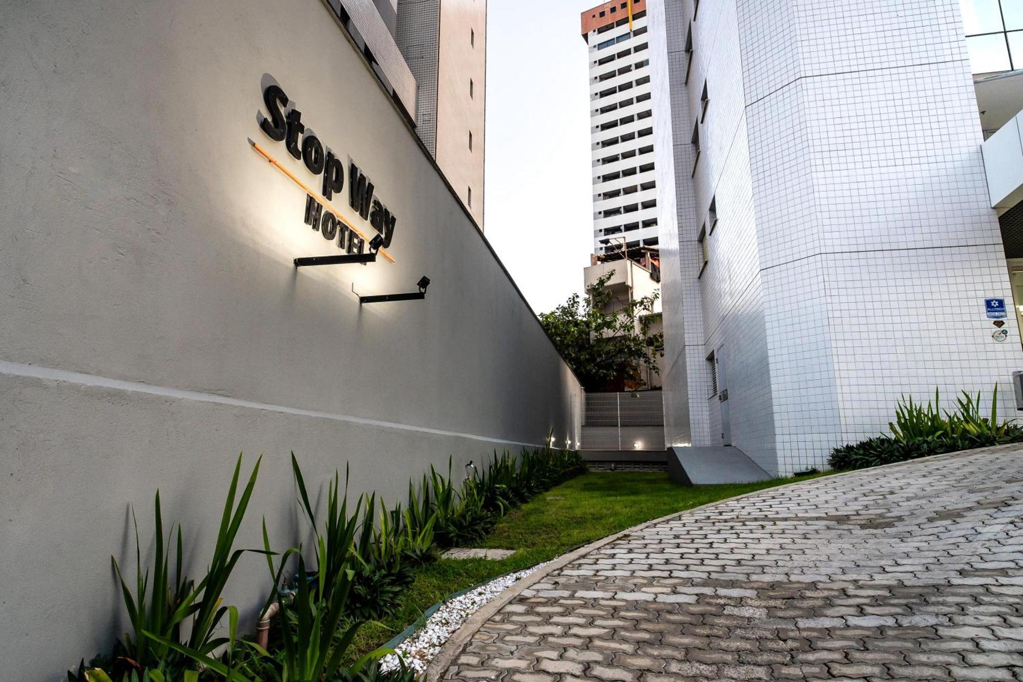 Stop Way Hotel