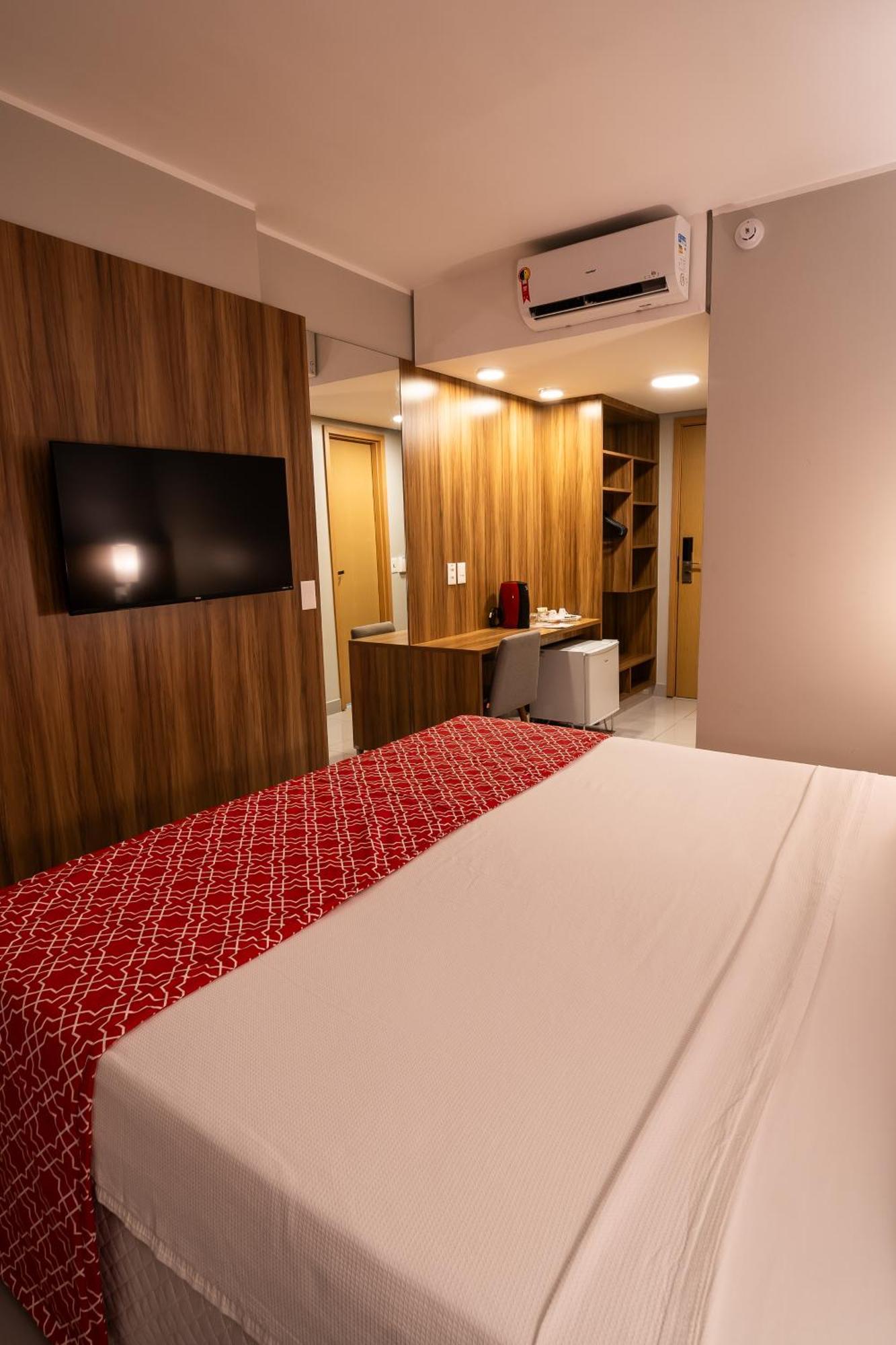Stop Way Hotel